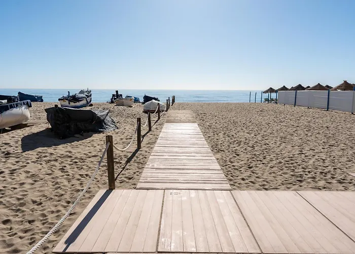 Malagasuite Fuengirola Beach & Sun