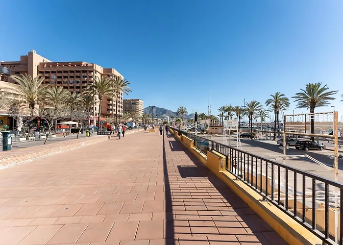 Malagasuite Fuengirola Beach & Sun