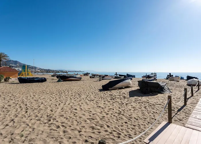 Malagasuite Fuengirola Beach & Sun
